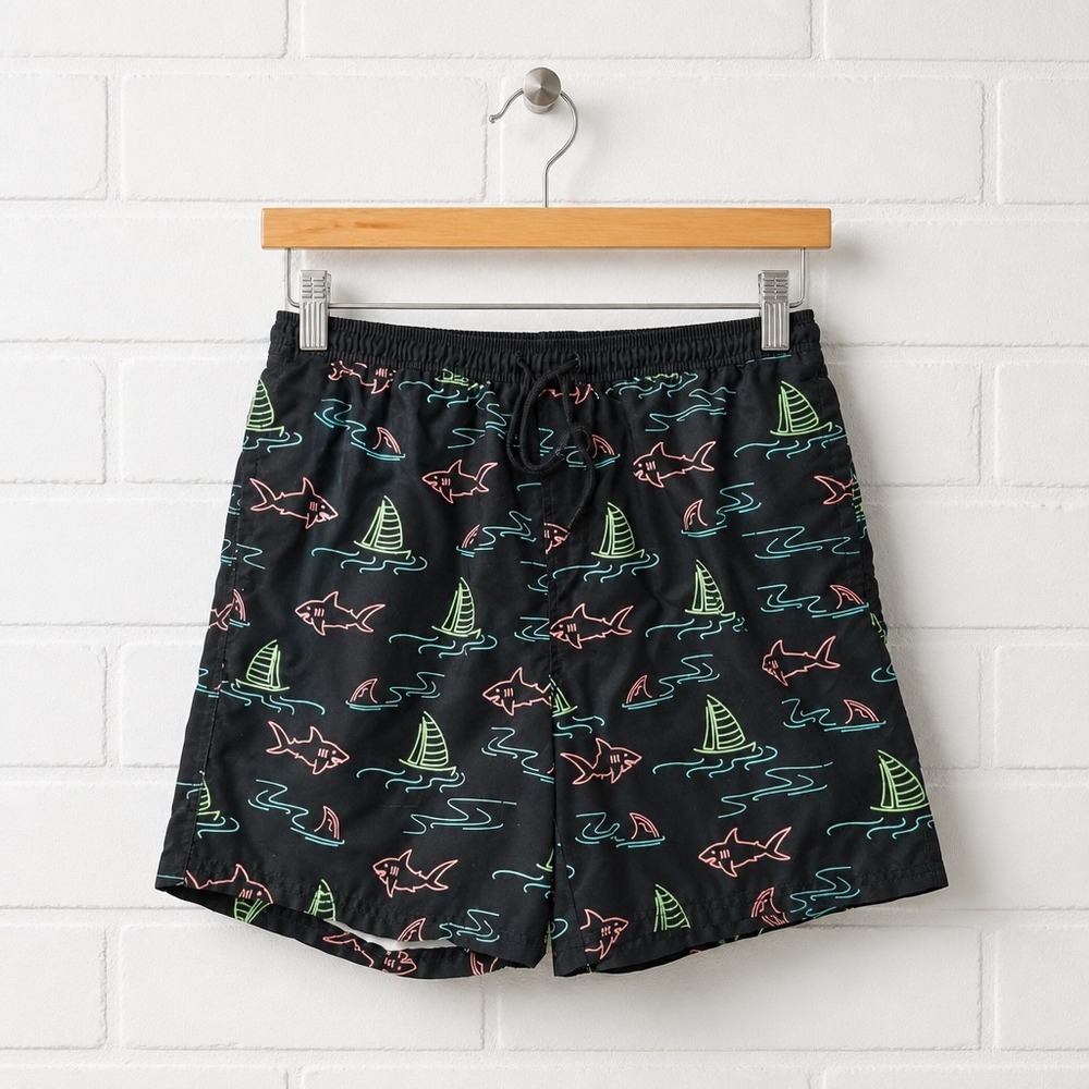 EUC Sonoma Swim Trunks Mens Large Navy Shark Sailboat Mesh Lined Shorts